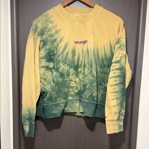 Wrangler Women's Green and Yellow Tie-Dye Sweatshirt